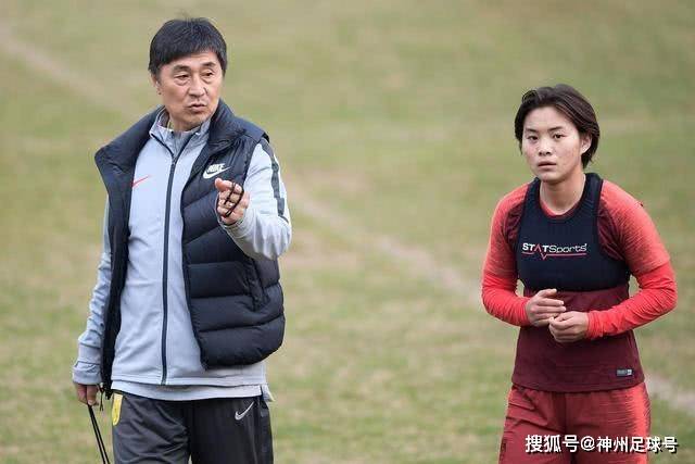 百万粉丝网红因爱情骗局损失30万，痛心自嘲“小十